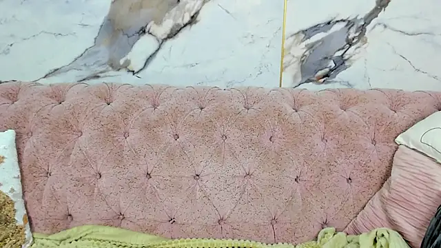 QuietlyCute's cam snapshot