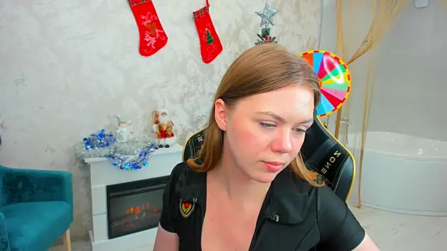 Strawberrye live sex cam