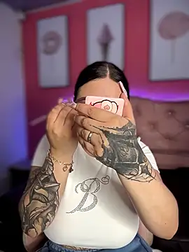 Megaan__More's cam snapshot