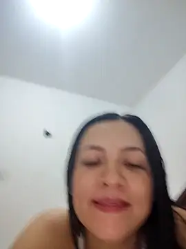 LindaSalo33's cam snapshot