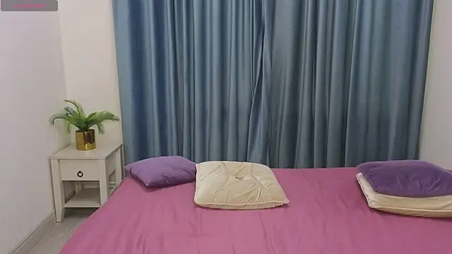 Still_eva's cam snapshot