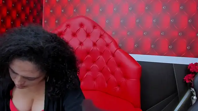 Bianca_Millf's cam snapshot