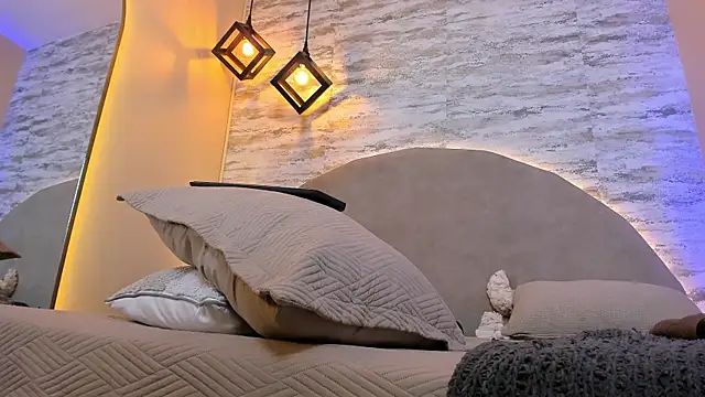 Aron_Bolt live sex cam