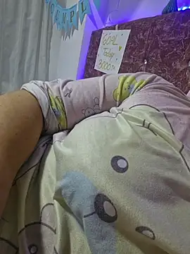 annyaparis's cam snapshot