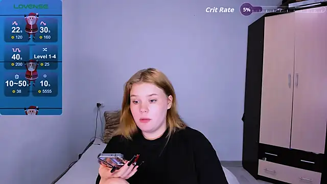 LaseyMoon's cam snapshot