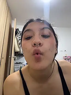 Olivia_Young's cam snapshot