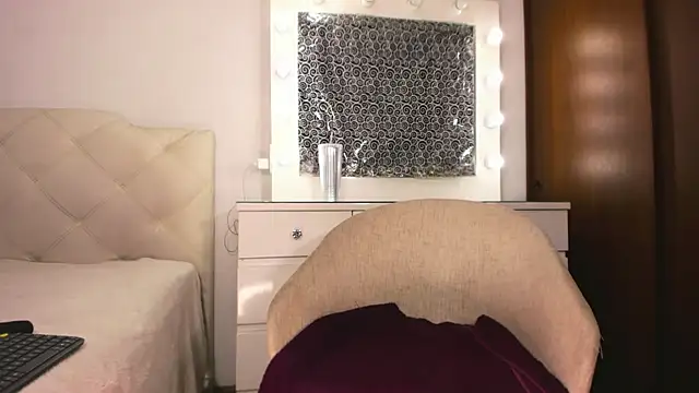 lina_quinn's cam snapshot