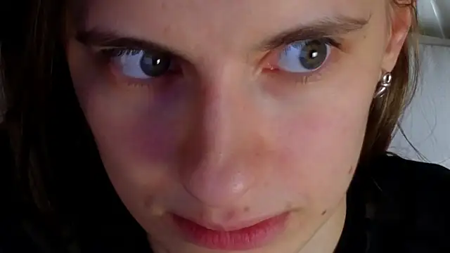 kaleriyaa_'s cam snapshot