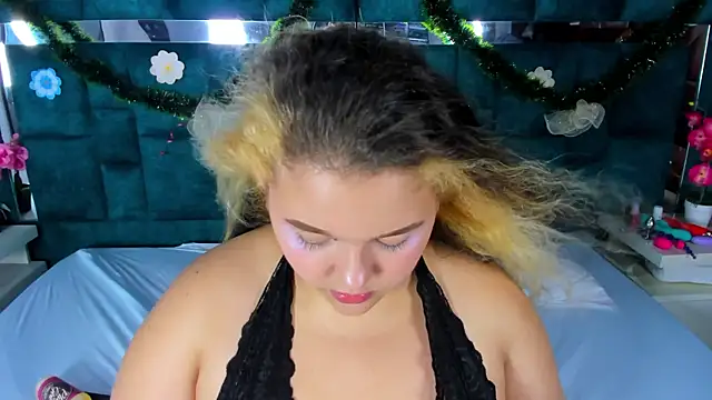 Zoe_Cambell's cam snapshot