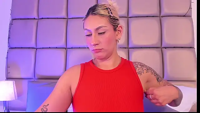 Emily_robertss's cam snapshot