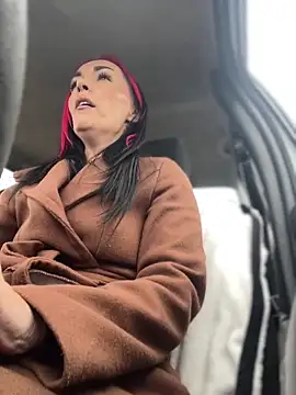 MeganFoxiy's cam snapshot