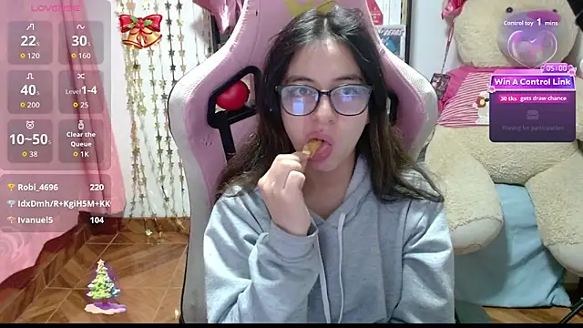 Maggie_Fox3's cam snapshot