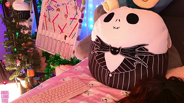 Angel-Lewd-Cake's cam snapshot