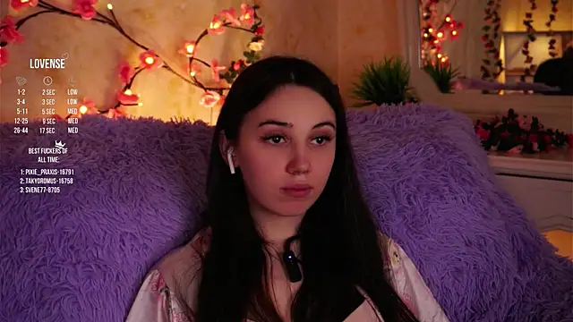 GillianDowdey's cam snapshot