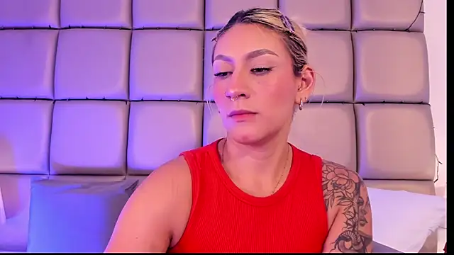 Emily_robertss's cam snapshot