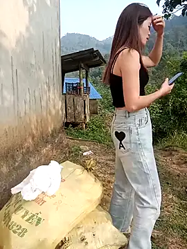 honeyverifiable's cam snapshot