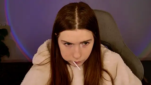 AliceCUNTach's cam snapshot