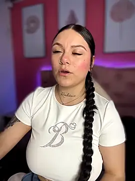 Megaan__More's cam snapshot