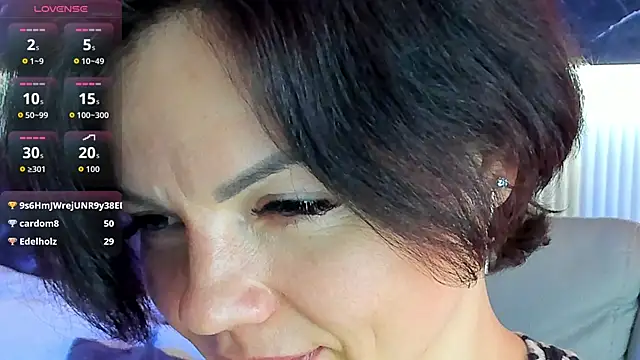 Wow_Maya's cam snapshot