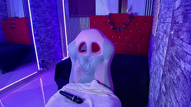 mia_hernnandez's cam snapshot