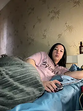 Naughtbaby_2025's cam snapshot