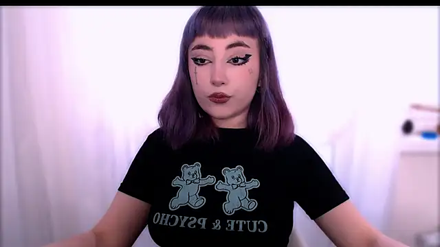 purplewitch's cam snapshot