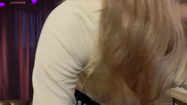 DeiraCharson's cam snapshot