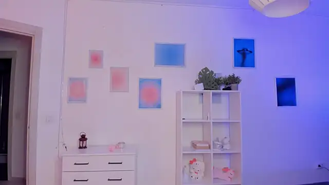 MiaVixxen's cam snapshot