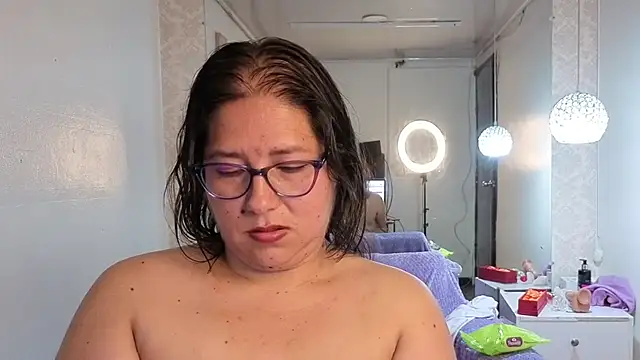 scarlett_widow_'s cam snapshot