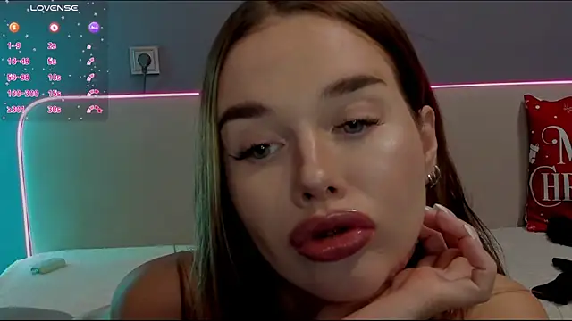 Malika_Lisan's cam snapshot