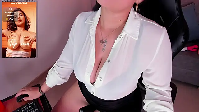 Galilea_Fox's cam snapshot