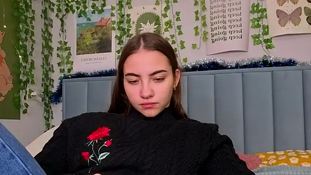 Fit_Brunette_'s cam snapshot