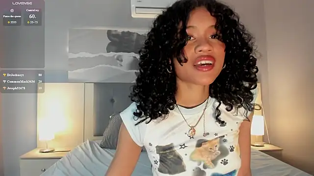 Aprillbrunette's cam snapshot