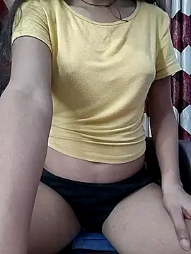 Ruhi_07's cam snapshot