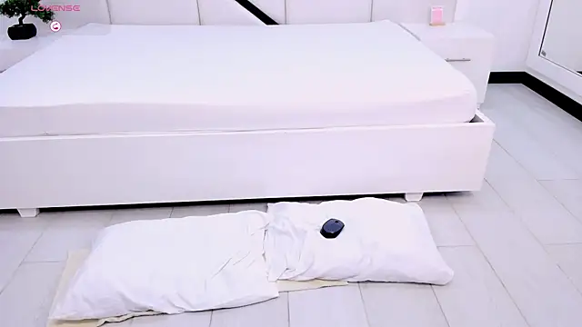 HannaZambrano live sex cam