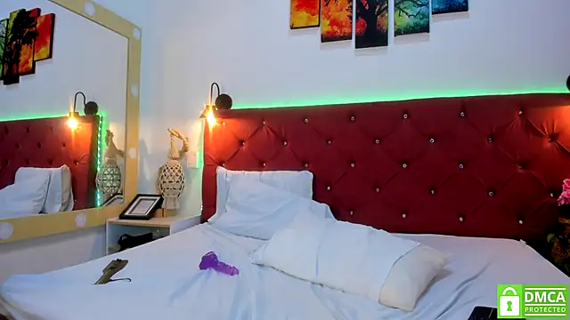 Trixye_Moon's cam snapshot