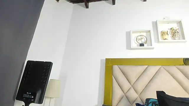 ariana-martins's cam snapshot