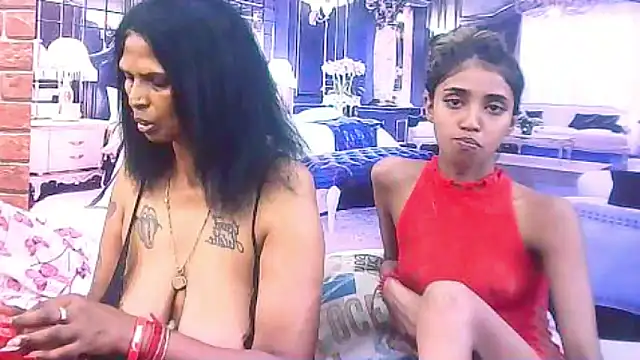 IndianSexySlender live sex cam