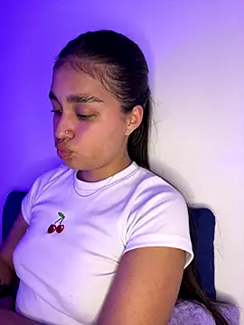 Iam_samanthaaa's cam snapshot