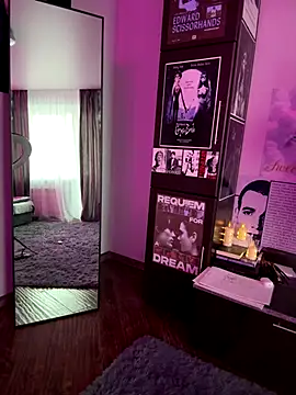 Moonliiine's cam snapshot