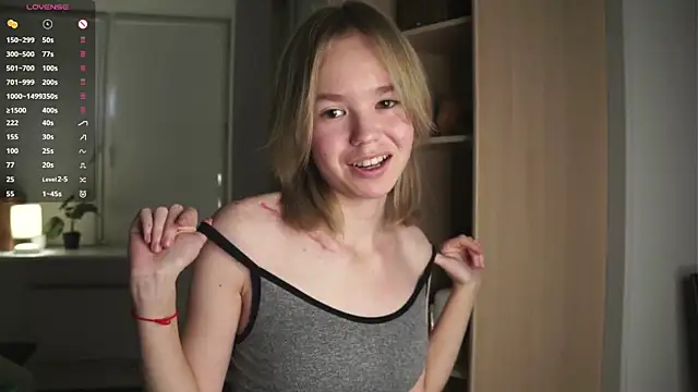 DollyAmrine's cam snapshot