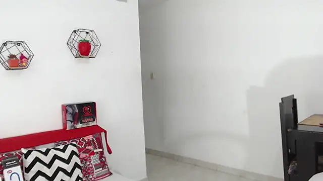 SaraaAdamss live sex cam