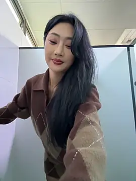 so-linger live sex cam