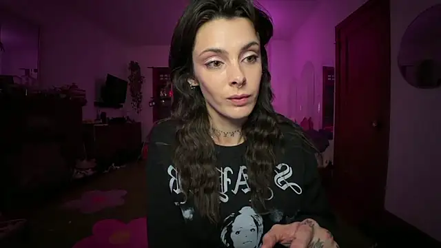 GennaJames live sex cam