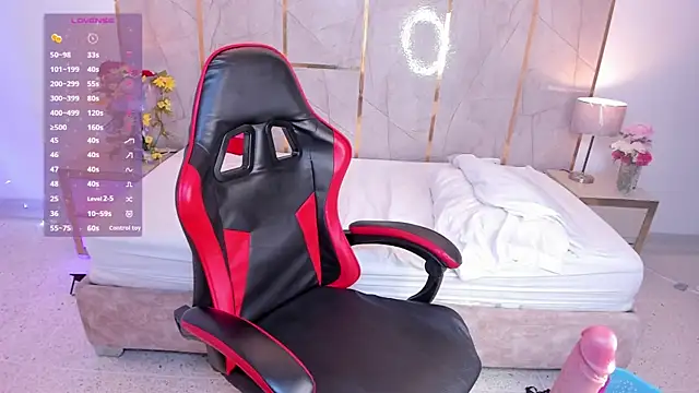 TylerBloom live sex cam