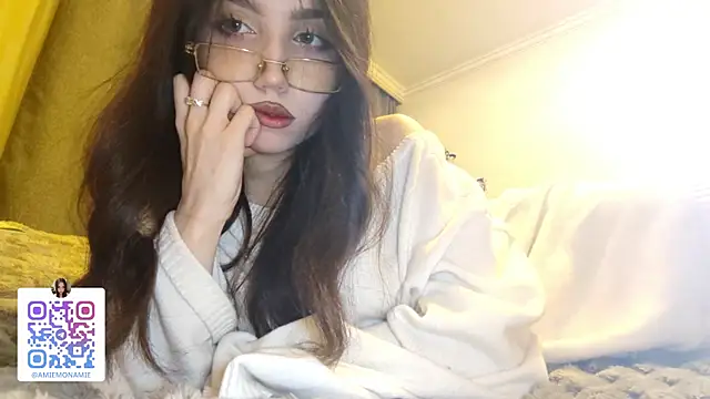 Qwami_Amie live sex cam