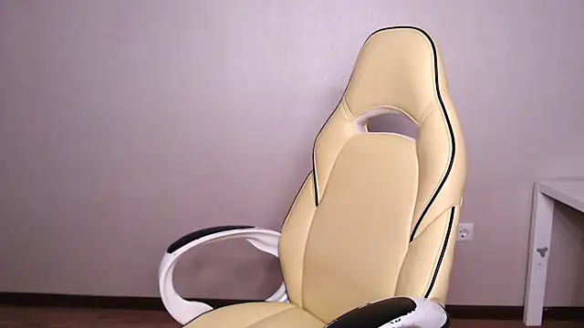 kiraparkers's cam snapshot