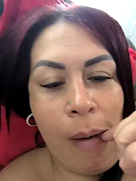 Natasha_mommy's cam snapshot