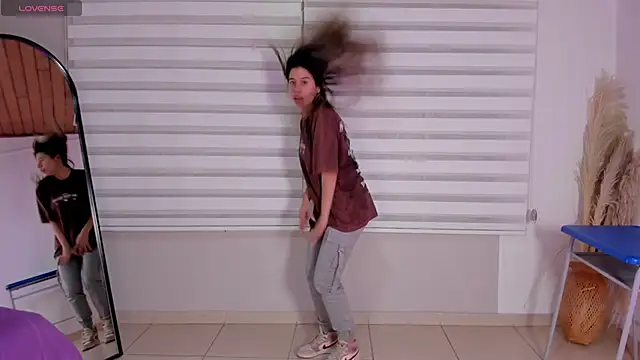 Rachell_criss's cam snapshot