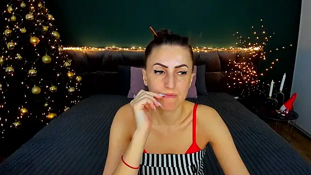 Rebecca_Diamond's cam snapshot